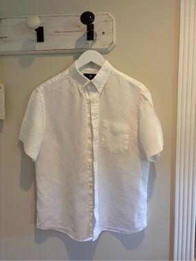 Banana Republic White Short-Sleeve Linen Button-Down Shirt